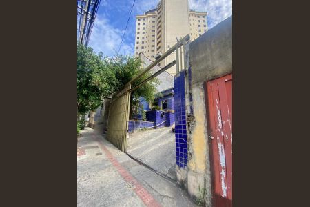 Apartamento à venda com 75m², 3 quartos e 1 vaga Apartamento à venda com 75m², 3 quartos e 1 vagaFachada