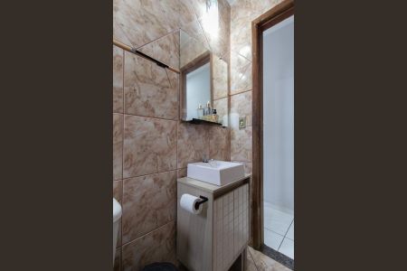 Apartamento à venda com 75m², 3 quartos e 1 vaga Apartamento à venda com 75m², 3 quartos e 1 vagaBanheiro Social