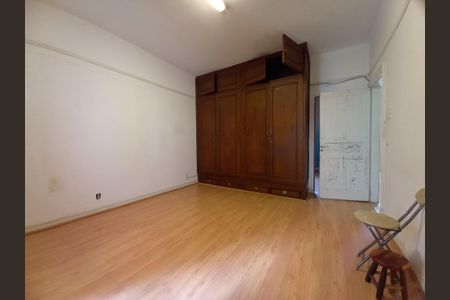 Casa à venda com 334m², 4 quartos e 2 vagas