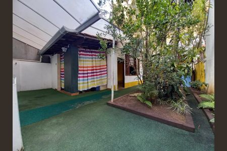 Casa à venda com 334m², 4 quartos e 2 vagas