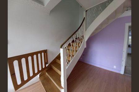 Casa à venda com 334m², 4 quartos e 2 vagas