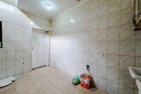 Casa à venda com 106m², 2 quartos e 1 vagaÁrea de Serviço