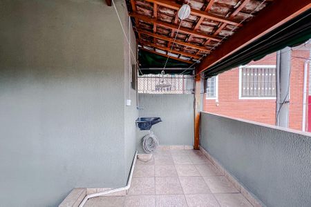 Casa à venda com 106m², 2 quartos e 1 vagaÁrea de Serviço