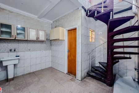 Casa à venda com 106m², 2 quartos e 1 vagaÁrea de Serviço