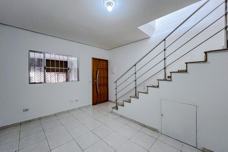 Casa à venda com 106m², 2 quartos e 1 vagaSala