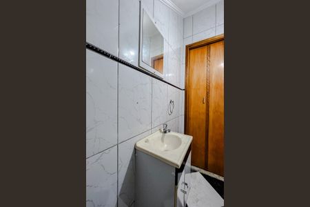 Casa à venda com 106m², 2 quartos e 1 vagaLavabo