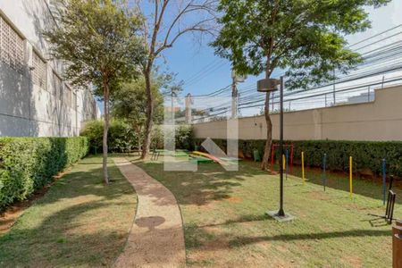 Apartamento à venda com 130m², 3 quartos e 2 vagas Apartamento à venda com 130m², 3 quartos e 2 vagasÁrea comum - Área verde