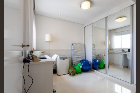 Apartamento à venda com 130m², 3 quartos e 2 vagas Apartamento à venda com 130m², 3 quartos e 2 vagasQuarto 1