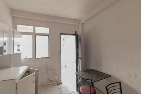 Casa para alugar com 50m², 1 quarto e sem vaga Casa para alugar com 50m², 1 quarto e sem vagaCozinha