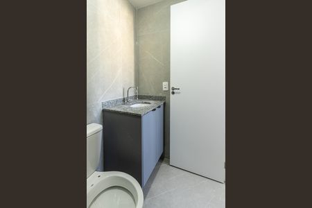Apartamento para alugar com 27m², 1 quarto e sem vaga Apartamento para alugar com 27m², 1 quarto e sem vagaBanheiro da Suíte