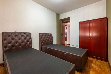 Apartamento para alugar com 166m², 4 quartos e 2 vagas Apartamento para alugar com 166m², 4 quartos e 2 vagasQuarto 2
