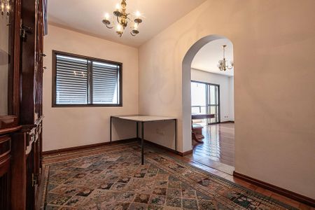 Apartamento para alugar com 166m², 4 quartos e 2 vagas Apartamento para alugar com 166m², 4 quartos e 2 vagasQuarto 4