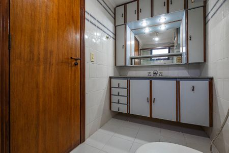 Apartamento para alugar com 166m², 4 quartos e 2 vagas Apartamento para alugar com 166m², 4 quartos e 2 vagasSuíte - Banheiro