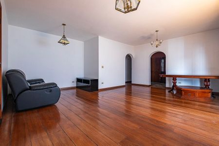 Apartamento para alugar com 166m², 4 quartos e 2 vagas Apartamento para alugar com 166m², 4 quartos e 2 vagasSala