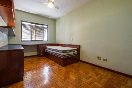 Apartamento para alugar com 166m², 4 quartos e 2 vagas Apartamento para alugar com 166m², 4 quartos e 2 vagasQuarto 3