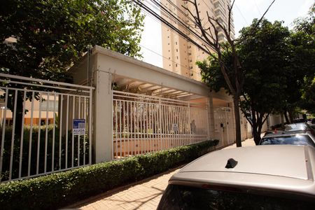 Apartamento à venda com 87m², 2 quartos e 2 vagas Apartamento à venda com 87m², 2 quartos e 2 vagasFachada/ Placa