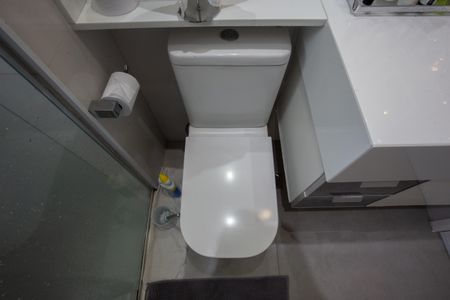 Apartamento à venda com 87m², 2 quartos e 2 vagas Apartamento à venda com 87m², 2 quartos e 2 vagasBanheiro da Suíte