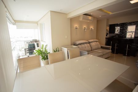 Apartamento à venda com 87m², 2 quartos e 2 vagas Apartamento à venda com 87m², 2 quartos e 2 vagasVaranda da Sala