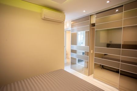 Apartamento à venda com 87m², 2 quartos e 2 vagas Apartamento à venda com 87m², 2 quartos e 2 vagasSuíte