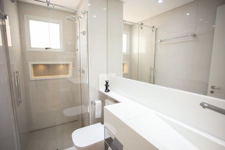 Apartamento à venda com 87m², 2 quartos e 2 vagas Apartamento à venda com 87m², 2 quartos e 2 vagasBanheiro da Suíte