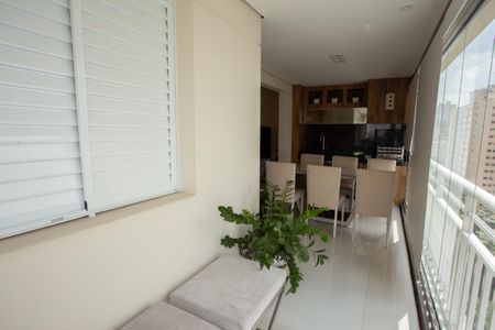 Apartamento à venda com 87m², 2 quartos e 2 vagas Apartamento à venda com 87m², 2 quartos e 2 vagasVaranda da Sala