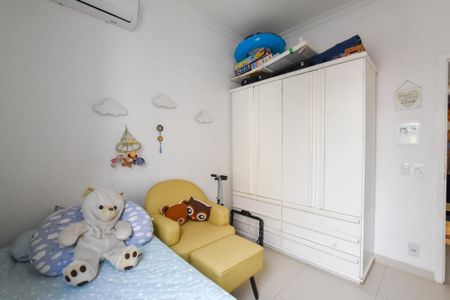 Apartamento à venda com 164m², 4 quartos e 1 vagaQuarto 2