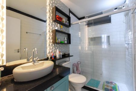 Apartamento à venda com 164m², 4 quartos e 1 vagaBanheiro Social