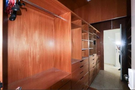 Casa à venda com 500m², 4 quartos e 10 vagas Casa à venda com 500m², 4 quartos e 10 vagasFoto 19