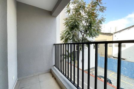 Apartamento para alugar com 62m², 2 quartos e 1 vagaSacada