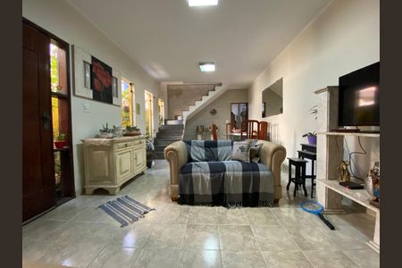 Casa à venda com 207m², 3 quartos e 3 vagasFoto 24