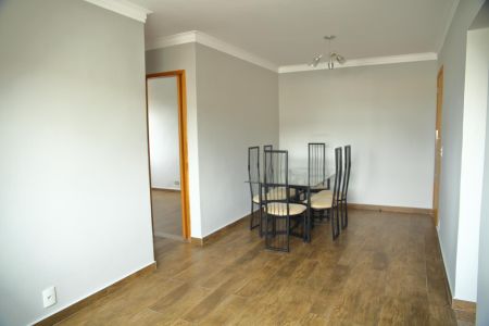 Apartamento para alugar com 77m², 2 quartos e 1 vagaSala