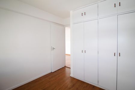 Apartamento à venda com 72m², 2 quartos e 2 vagas Apartamento à venda com 72m², 2 quartos e 2 vagasQuarto 2