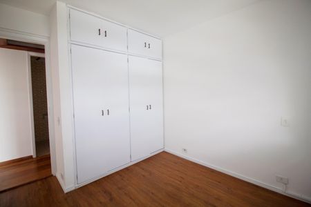 Apartamento à venda com 72m², 2 quartos e 2 vagas Apartamento à venda com 72m², 2 quartos e 2 vagasQuarto