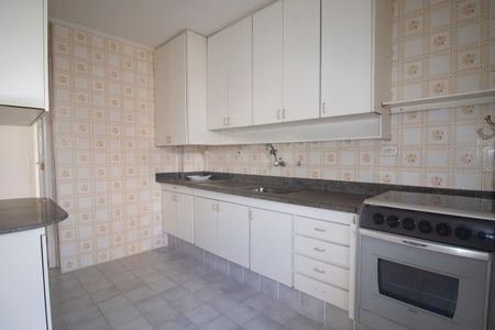 Apartamento à venda com 72m², 2 quartos e 2 vagas Apartamento à venda com 72m², 2 quartos e 2 vagasCozinha