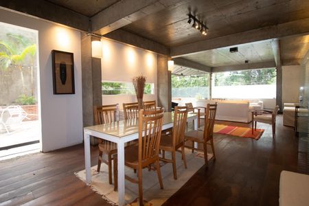 Apartamento à venda com 72m², 2 quartos e 2 vagas Apartamento à venda com 72m², 2 quartos e 2 vagasÁrea comum