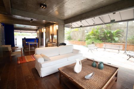 Apartamento à venda com 72m², 2 quartos e 2 vagas Apartamento à venda com 72m², 2 quartos e 2 vagasÁrea comum