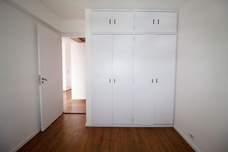 Apartamento à venda com 72m², 2 quartos e 2 vagas Apartamento à venda com 72m², 2 quartos e 2 vagasQuarto 2