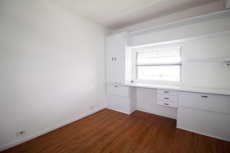 Apartamento à venda com 72m², 2 quartos e 2 vagas Apartamento à venda com 72m², 2 quartos e 2 vagasQuarto