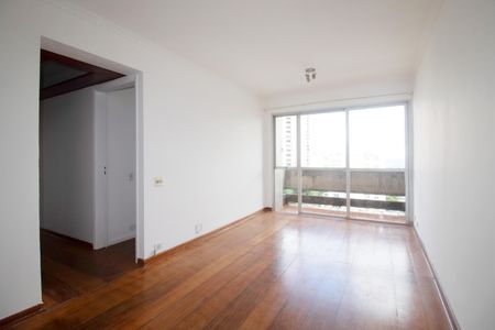 Apartamento à venda com 72m², 2 quartos e 2 vagas Apartamento à venda com 72m², 2 quartos e 2 vagasSala