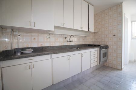 Apartamento à venda com 72m², 2 quartos e 2 vagas Apartamento à venda com 72m², 2 quartos e 2 vagasCozinha