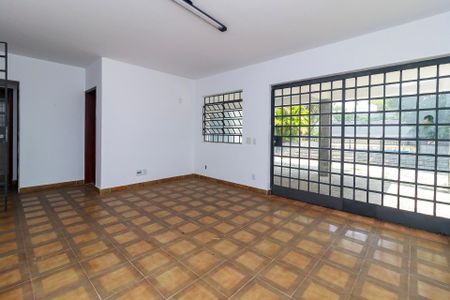 Casa à venda com 260m², 5 quartos e 6 vagasEspaço de Lazer