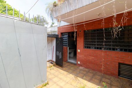 Casa à venda com 260m², 5 quartos e 6 vagasÁrea de Serviço