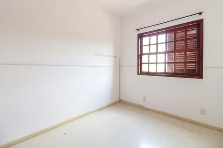 Casa à venda com 260m², 5 quartos e 6 vagasQuarto 2