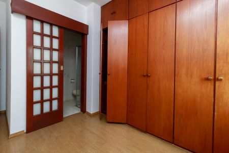 Casa à venda com 260m², 5 quartos e 6 vagasQuarto 3