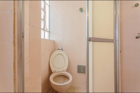 Apartamento à venda com 99m², 2 quartos e sem vagaBanheiro de serviço