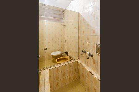 Apartamento à venda com 99m², 2 quartos e sem vagaBanheiro