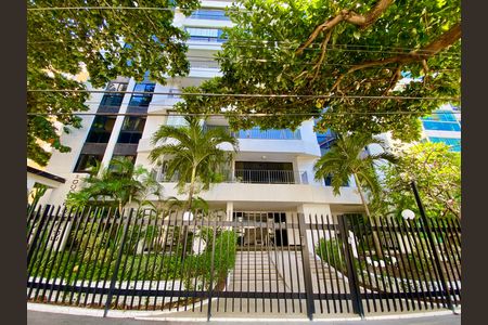 Apartamento para alugar com 160m², 4 quartos e 2 vagasFachada