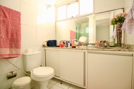 Apartamento para alugar com 160m², 4 quartos e 2 vagasBanheiro Social