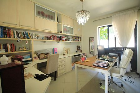 Apartamento para alugar com 160m², 4 quartos e 2 vagasEscritório