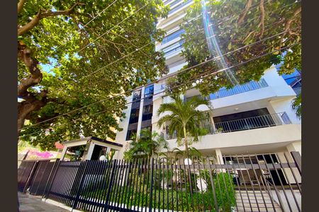 Apartamento para alugar com 160m², 4 quartos e 2 vagasFachada